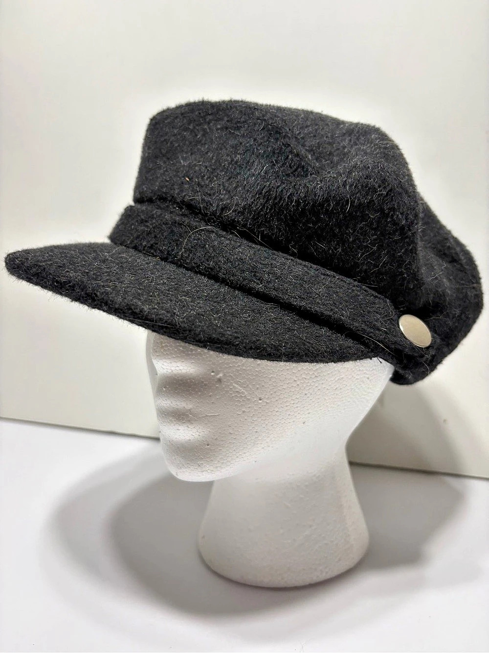Time and Tru Black Newsboy Cap NWT